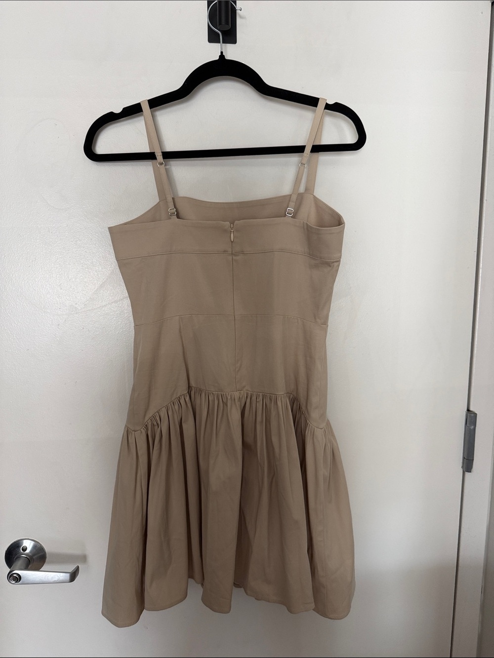 Abercrombie Beige Spaghetti Strap Sundress - Lightweight Women's Dress - Picture 5 of 6